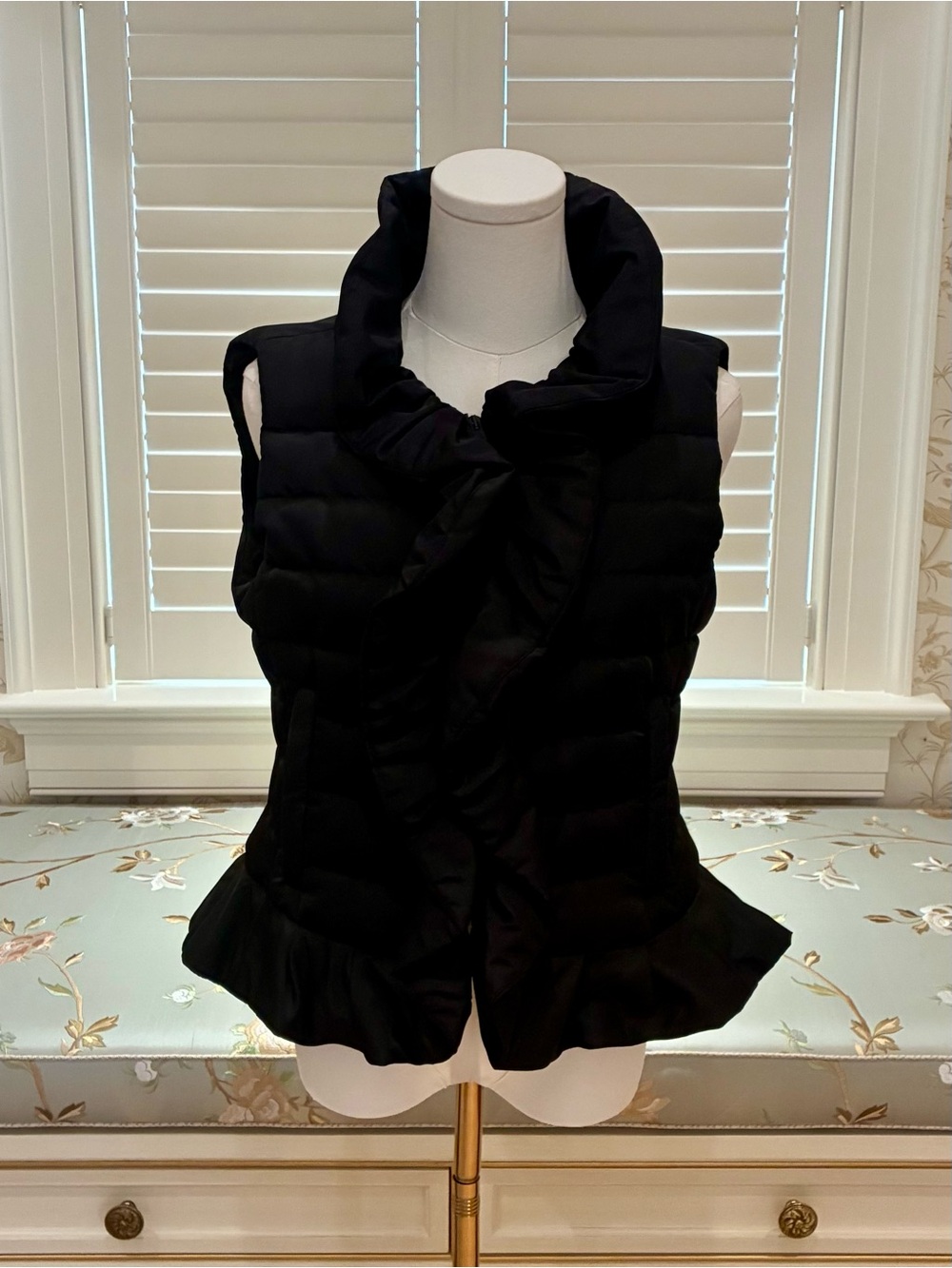NWOT Valentino Black Quilted Sleeveless Peplum Vest